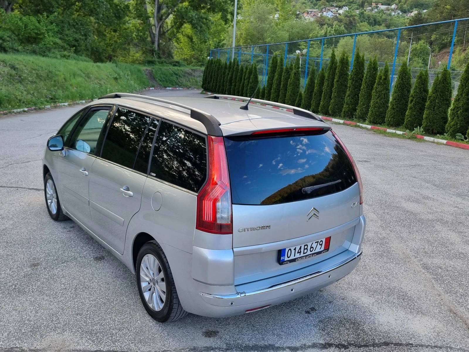 Citroen Grand C4 Picasso 2.0 AVTOMAT/EXCLUZIVE/7mesta - изображение 4