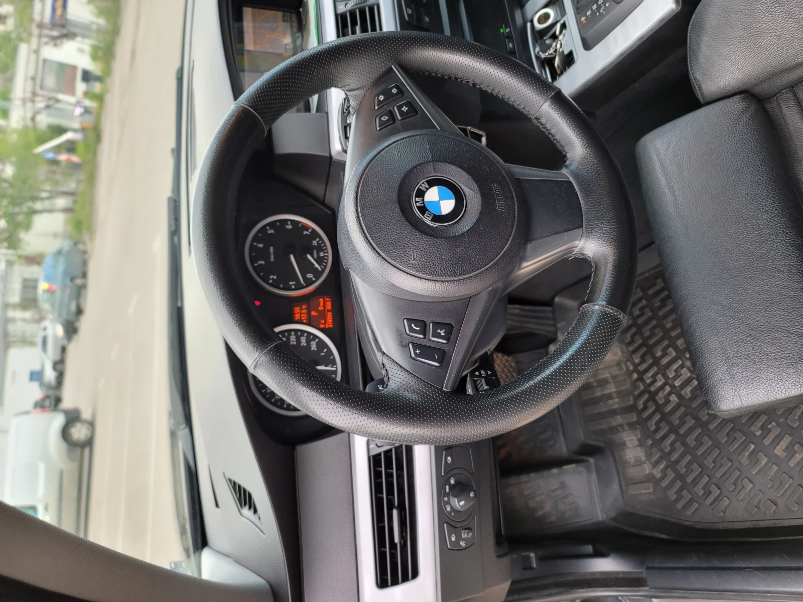 BMW 545 Е60 - изображение 5