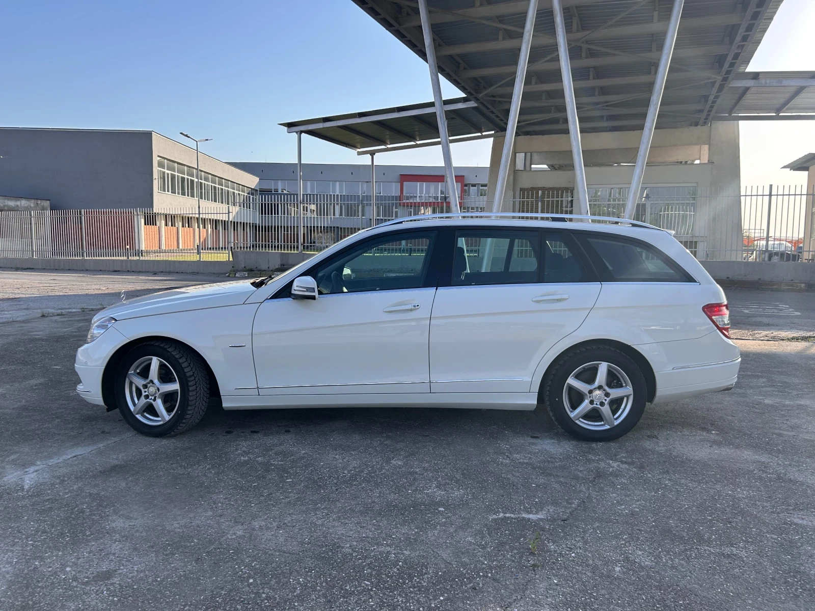 Mercedes-Benz C 220 ОМ646/Автомат/Нави/2009г - изображение 4
