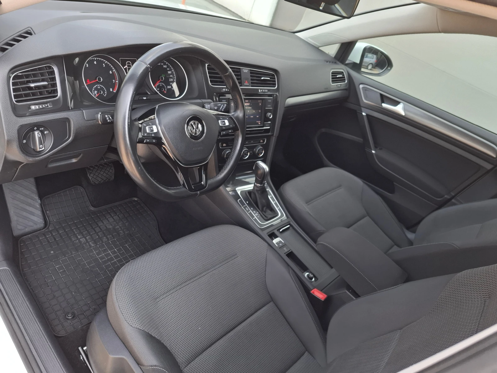 VW Golf DSG 1.4 Метан (Bluemotion) - изображение 9