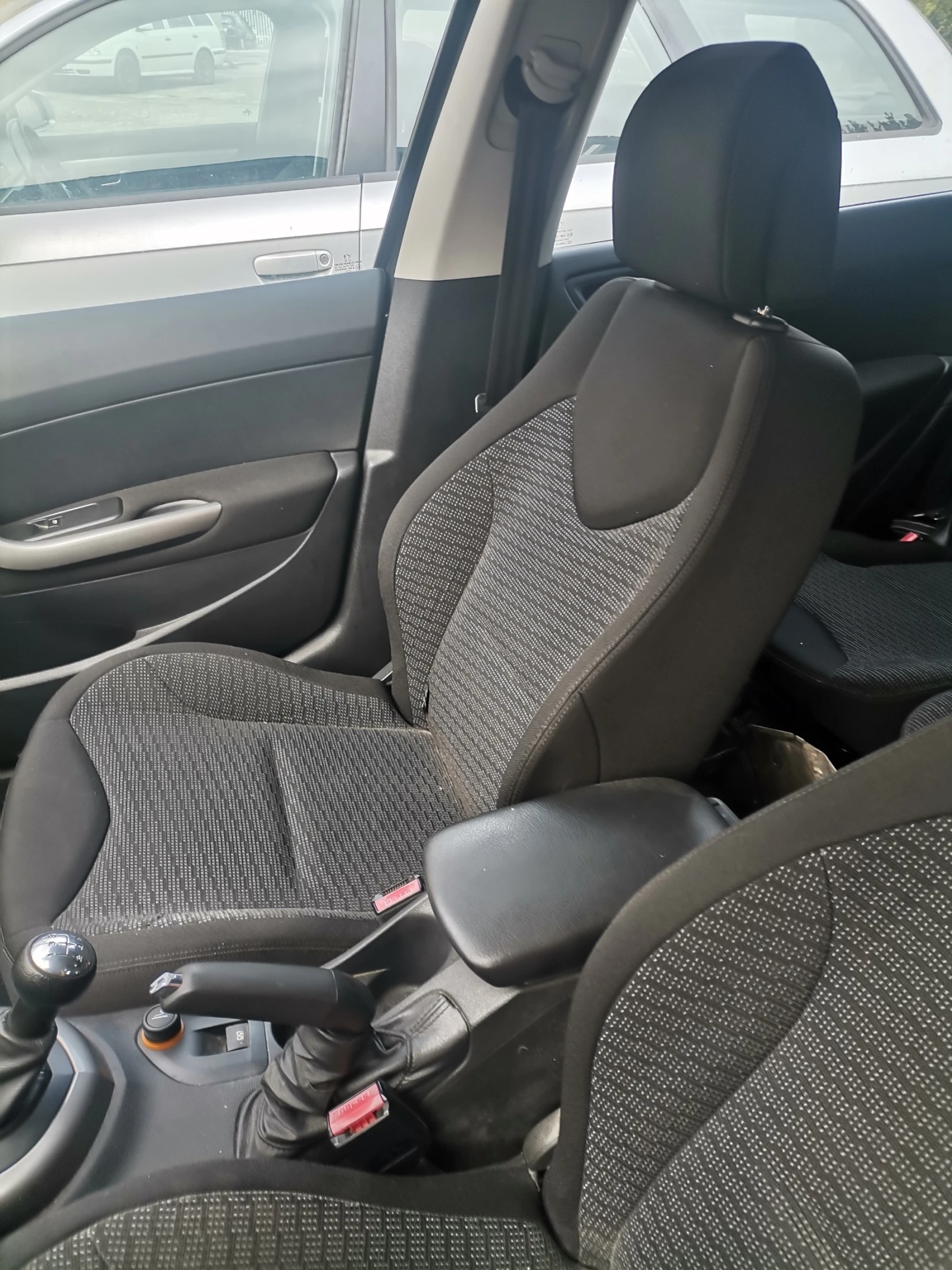 Peugeot 308  - изображение 10