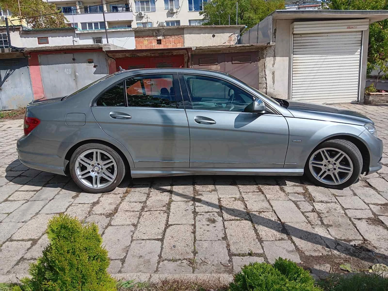 Mercedes-Benz C 220 CDI Avantgarde AMG/NAVI/OM646 - изображение 4