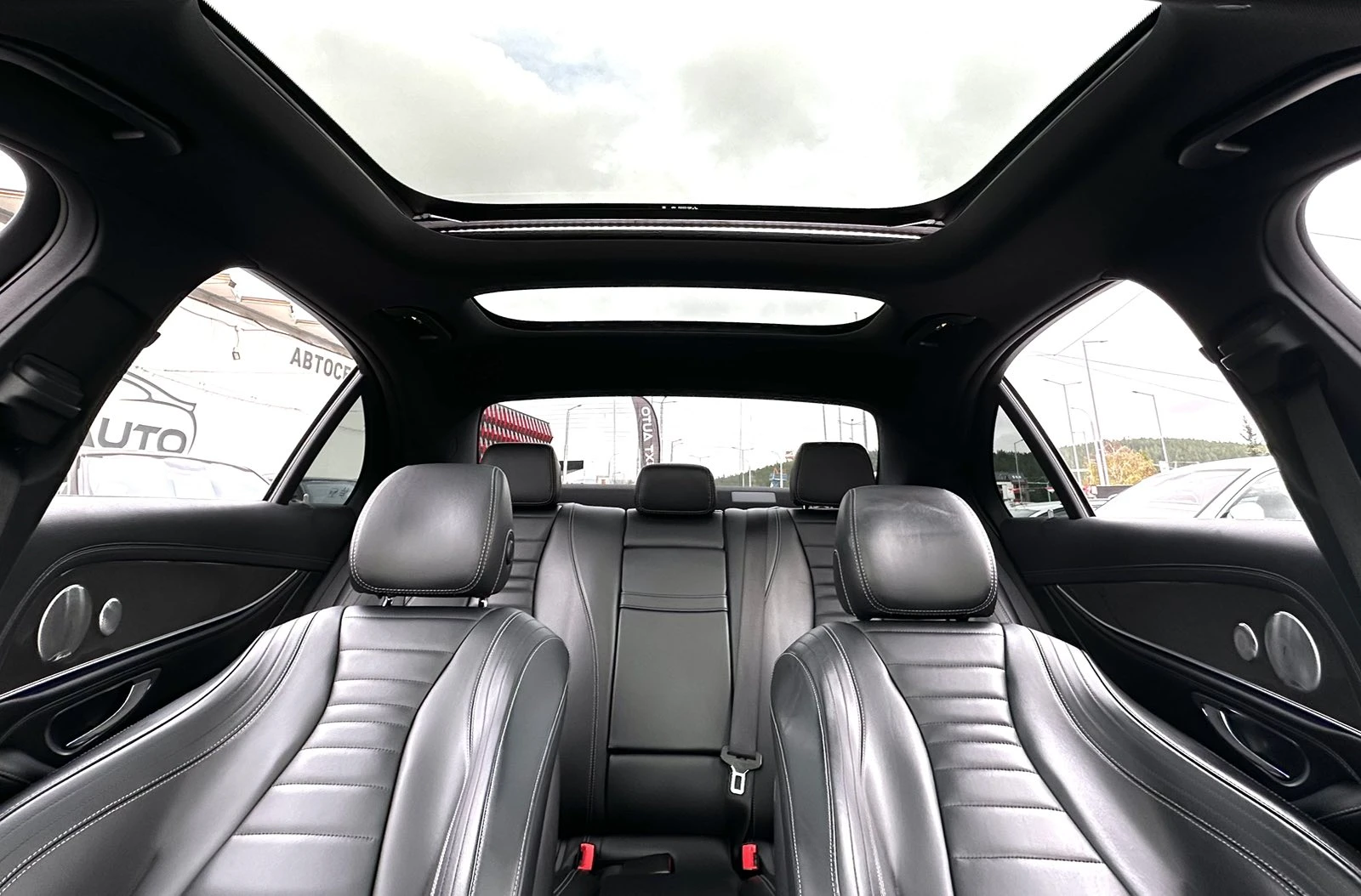 Mercedes-Benz E 220 D 194HP AMG BURMESTER HUD PANO DISTRONIC - изображение 10