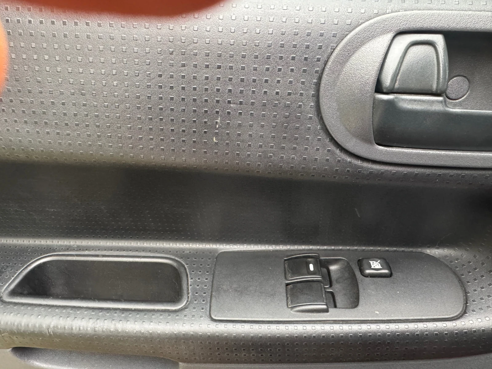 Mitsubishi Colt  - изображение 6