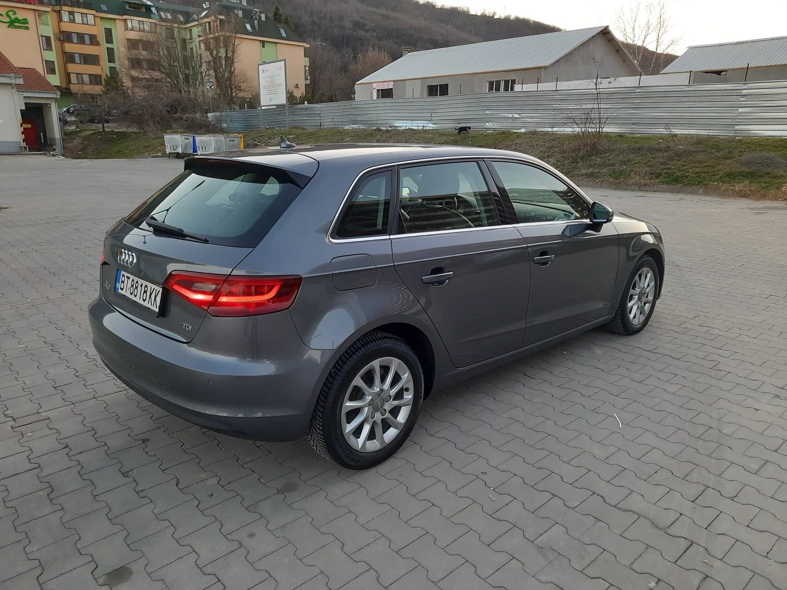 Audi A3 1, 6 TDI Sportback Euro 6b - изображение 2