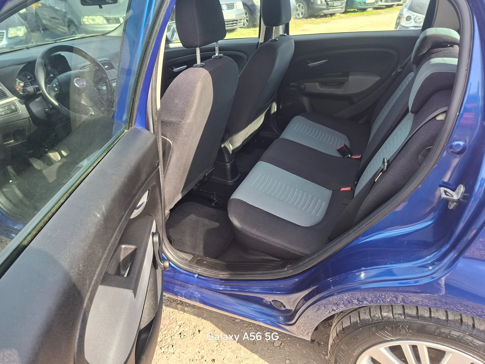 Fiat Grande Panda 1.4 benzin 77кс., снимка 11 - Автомобили и джипове - 53791244