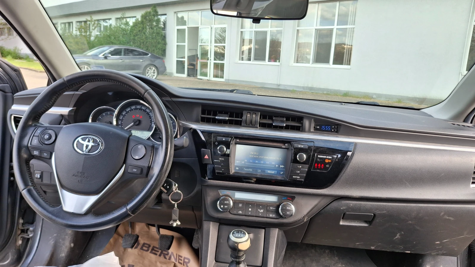 Toyota Corolla, снимка 5 - Автомобили и джипове - 54640010
