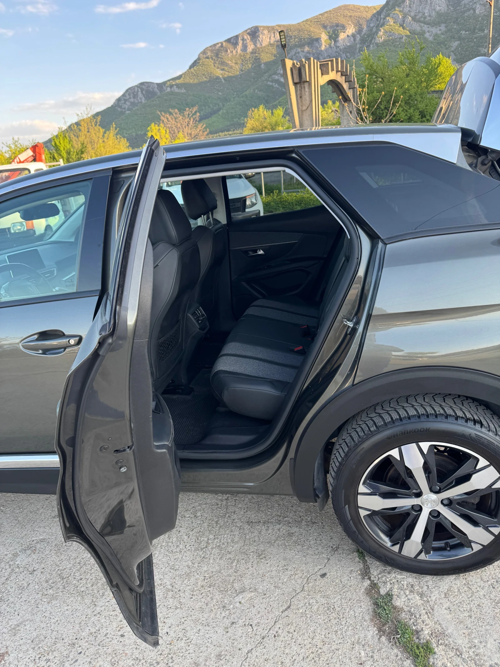 Peugeot 3008 Allure, снимка 5 - Автомобили и джипове - 54346252