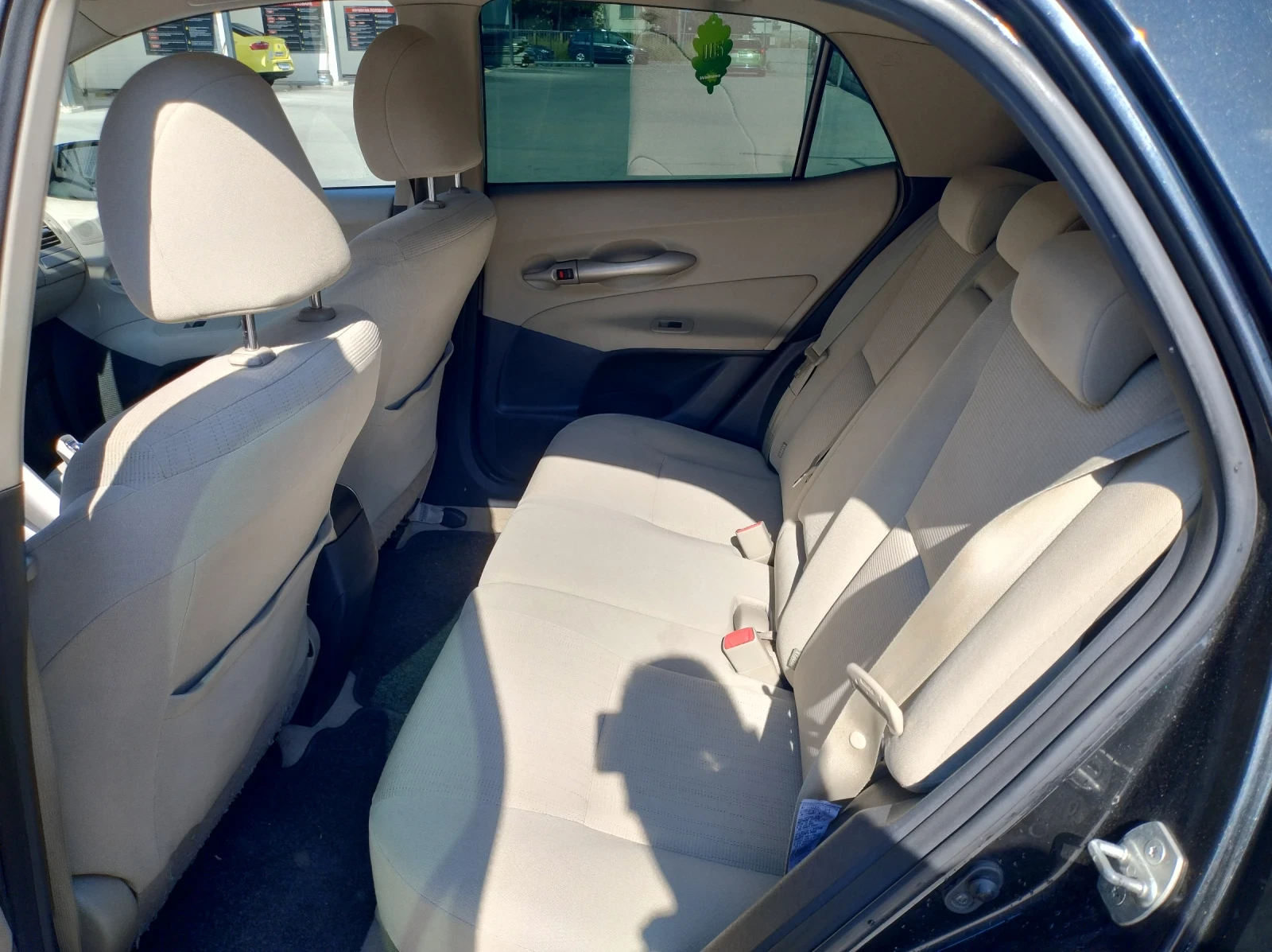 Toyota Auris, снимка 10 - Автомобили и джипове - 55013406