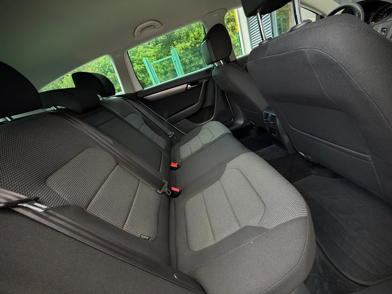 VW Passat 2.0TDI * LED* CAMERA* SideAssist* NAVI* , снимка 10 - Автомобили и джипове - 55280450