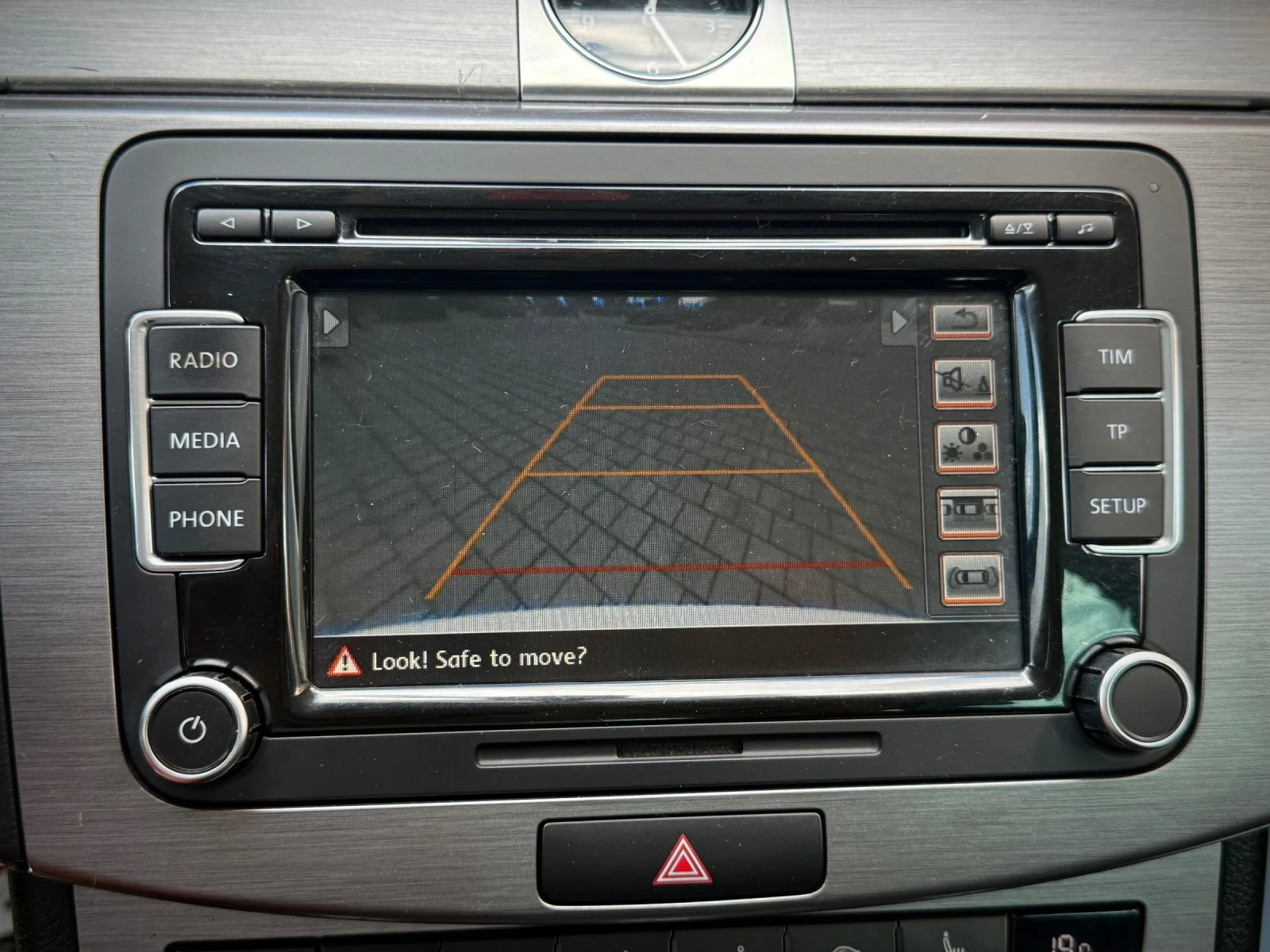 VW Passat 2.0TDI * LED* CAMERA* SideAssist* NAVI* , снимка 15 - Автомобили и джипове - 55280450