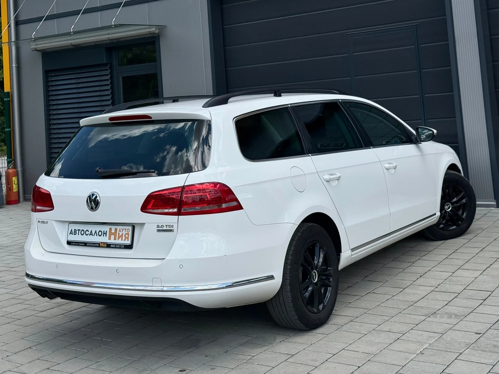 VW Passat 2.0TDI * LED* CAMERA* SideAssist* NAVI* , снимка 6 - Автомобили и джипове - 55280450