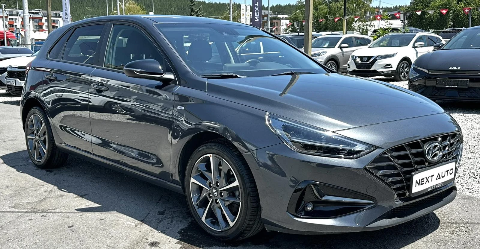 Hyundai I30 1.6HYBRID 136HP LANE ASSIST CAM KEYLESS EU6, снимка 3 - Автомобили и джипове - 55299317