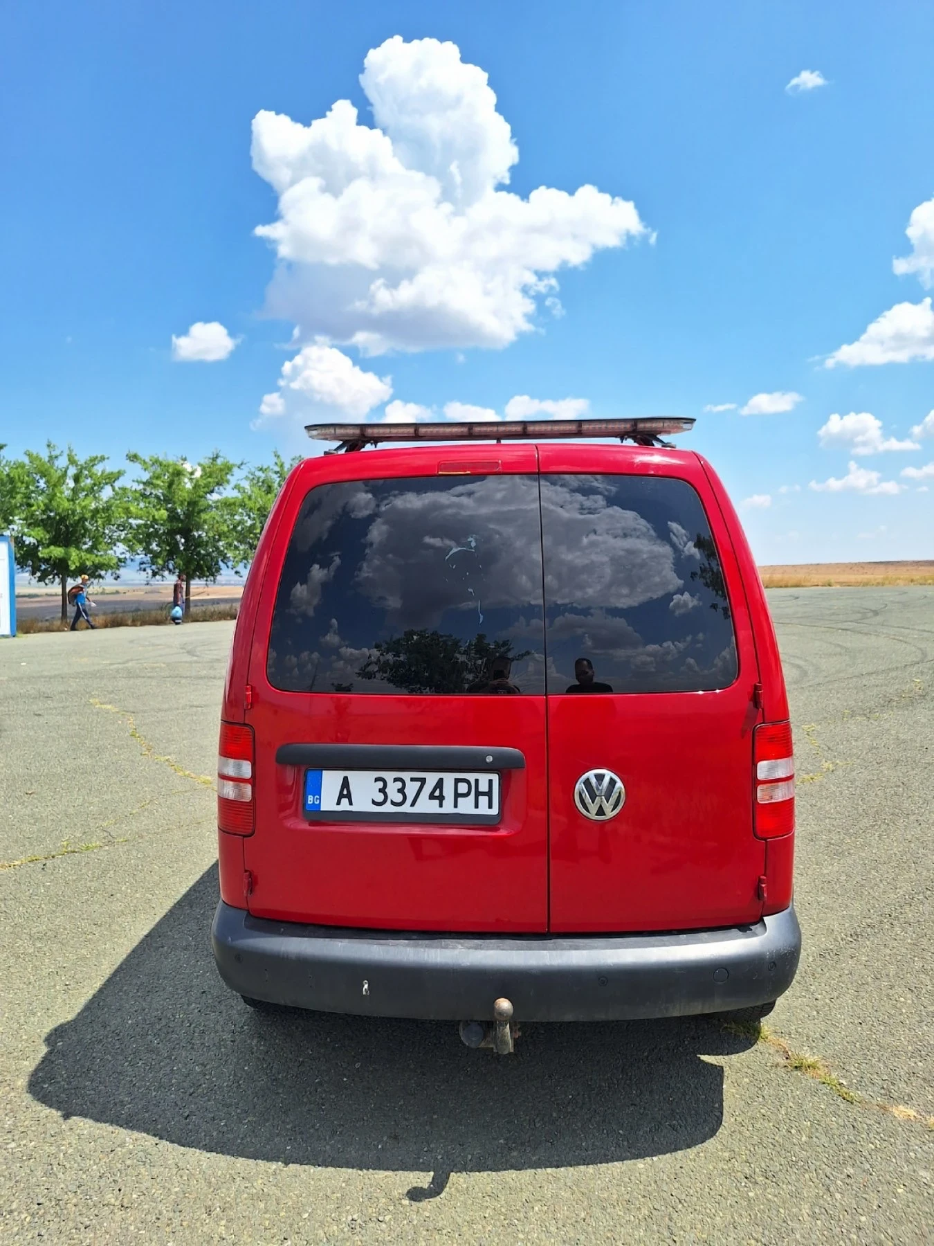 VW Caddy 2.0 TDI 103 к.с. Automatic, снимка 4 - Автомобили и джипове - 55324457