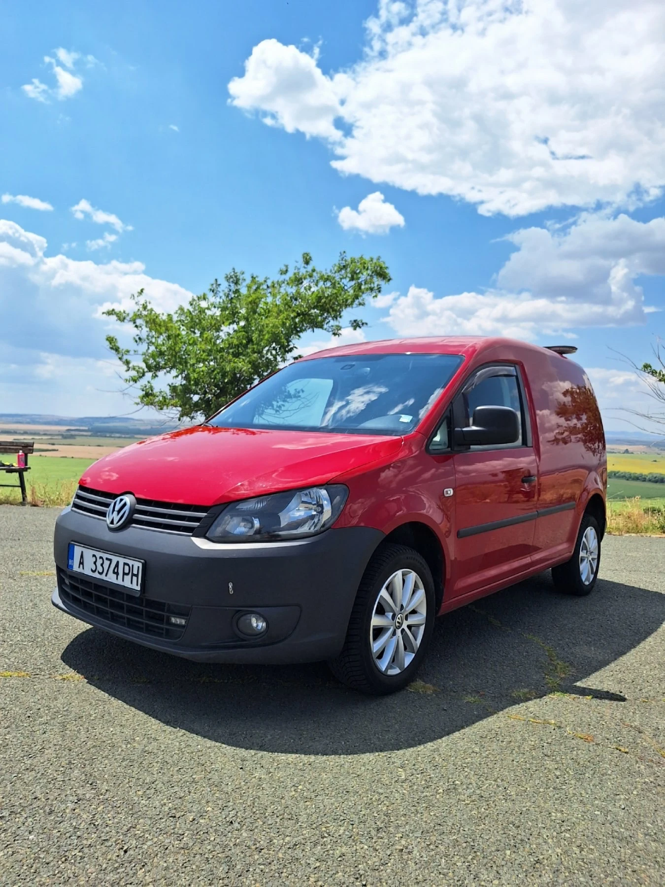 VW Caddy 2.0 TDI 103 к.с. Automatic, снимка 2 - Автомобили и джипове - 55324457