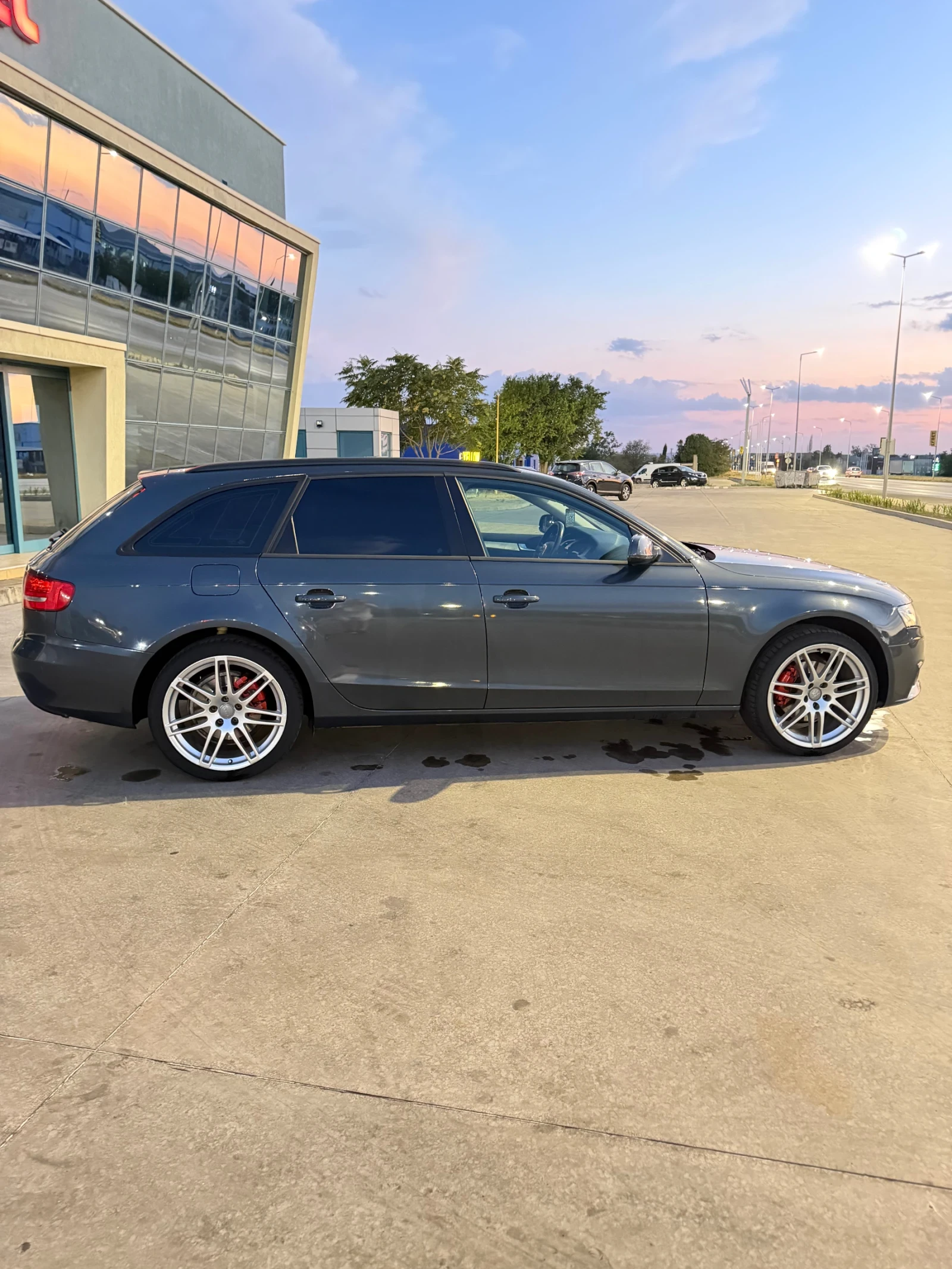 Audi A4 2.0 TDI, снимка 4 - Автомобили и джипове - 55943754