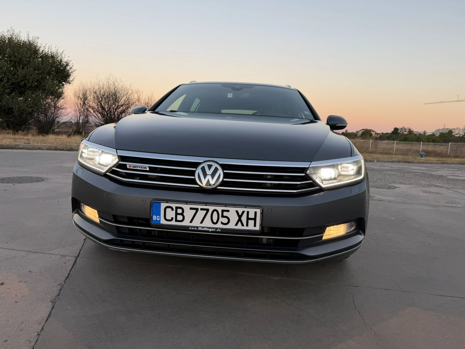 VW Passat 2.0 Bi-TDI 239hp R Line 4 motion DSG7, снимка 3 - Автомобили и джипове - 55973540