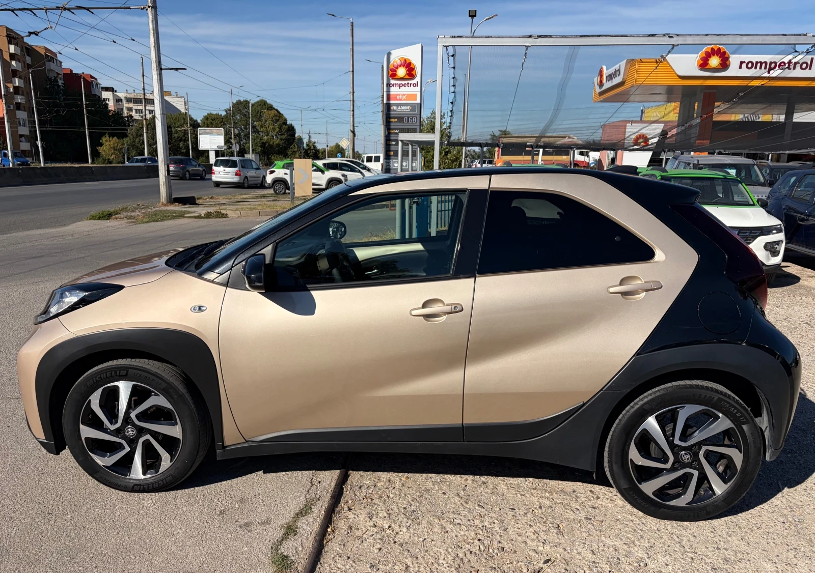 Toyota Aygo X  CVT PULSE, снимка 8 - Автомобили и джипове - 56080768