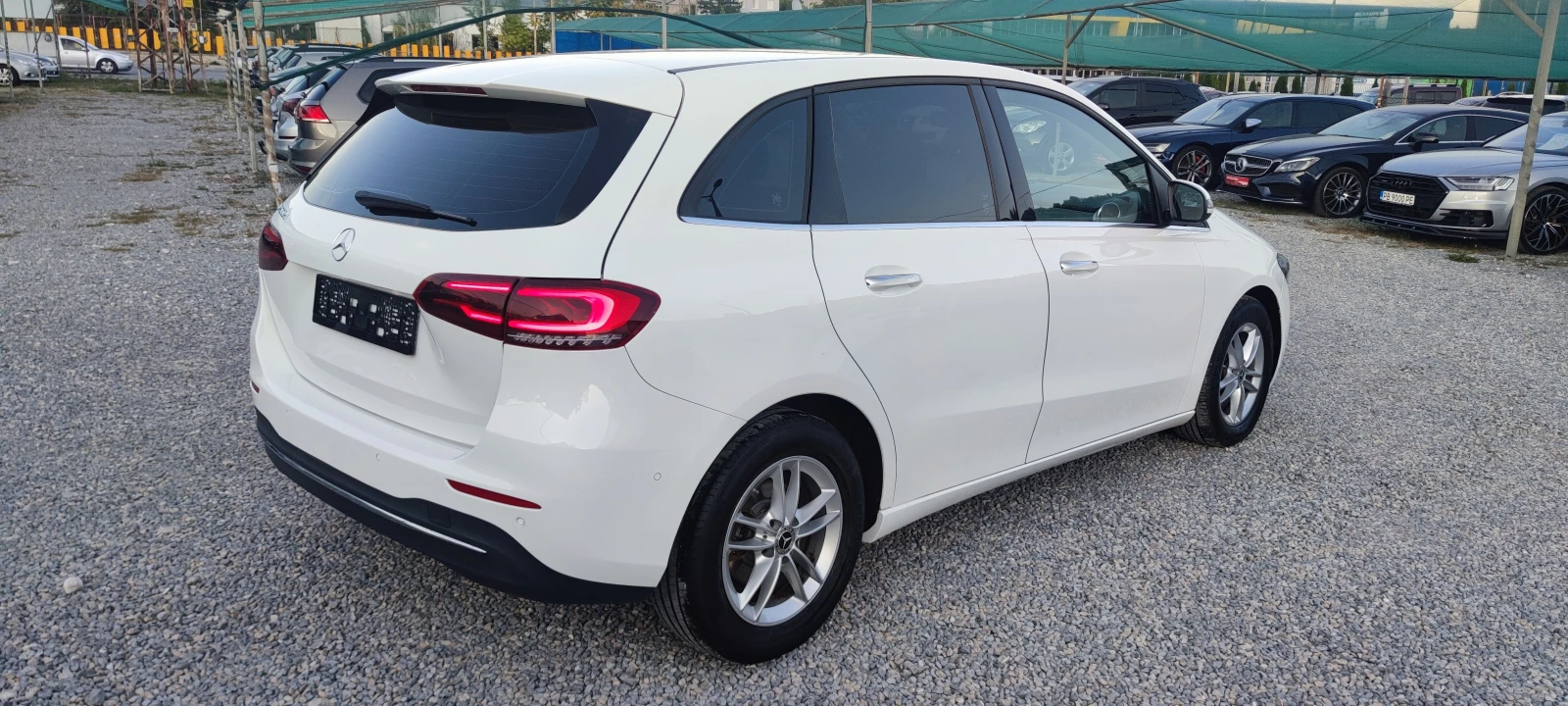 Mercedes-Benz B 200 B200d, снимка 4 - Автомобили и джипове - 56136581