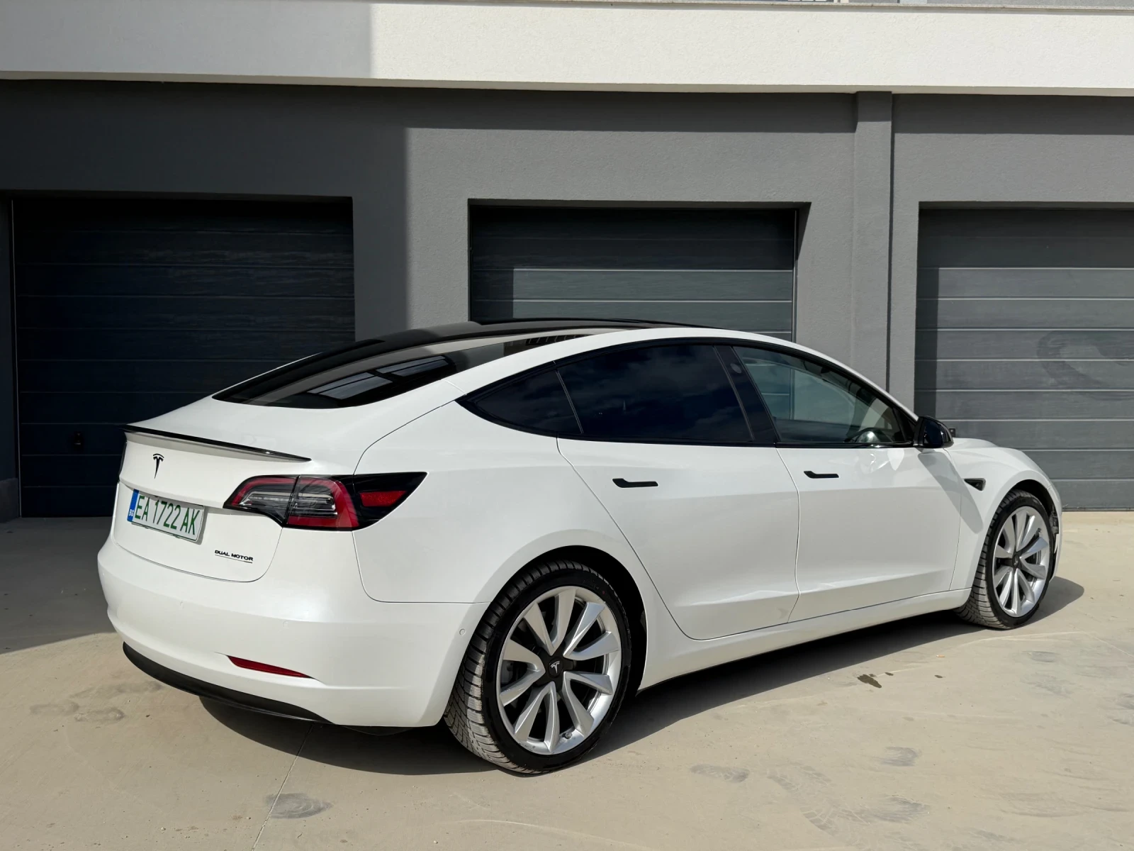 Tesla Model 3 Dual Motor/ Long Range, снимка 6 - Автомобили и джипове - 56183341