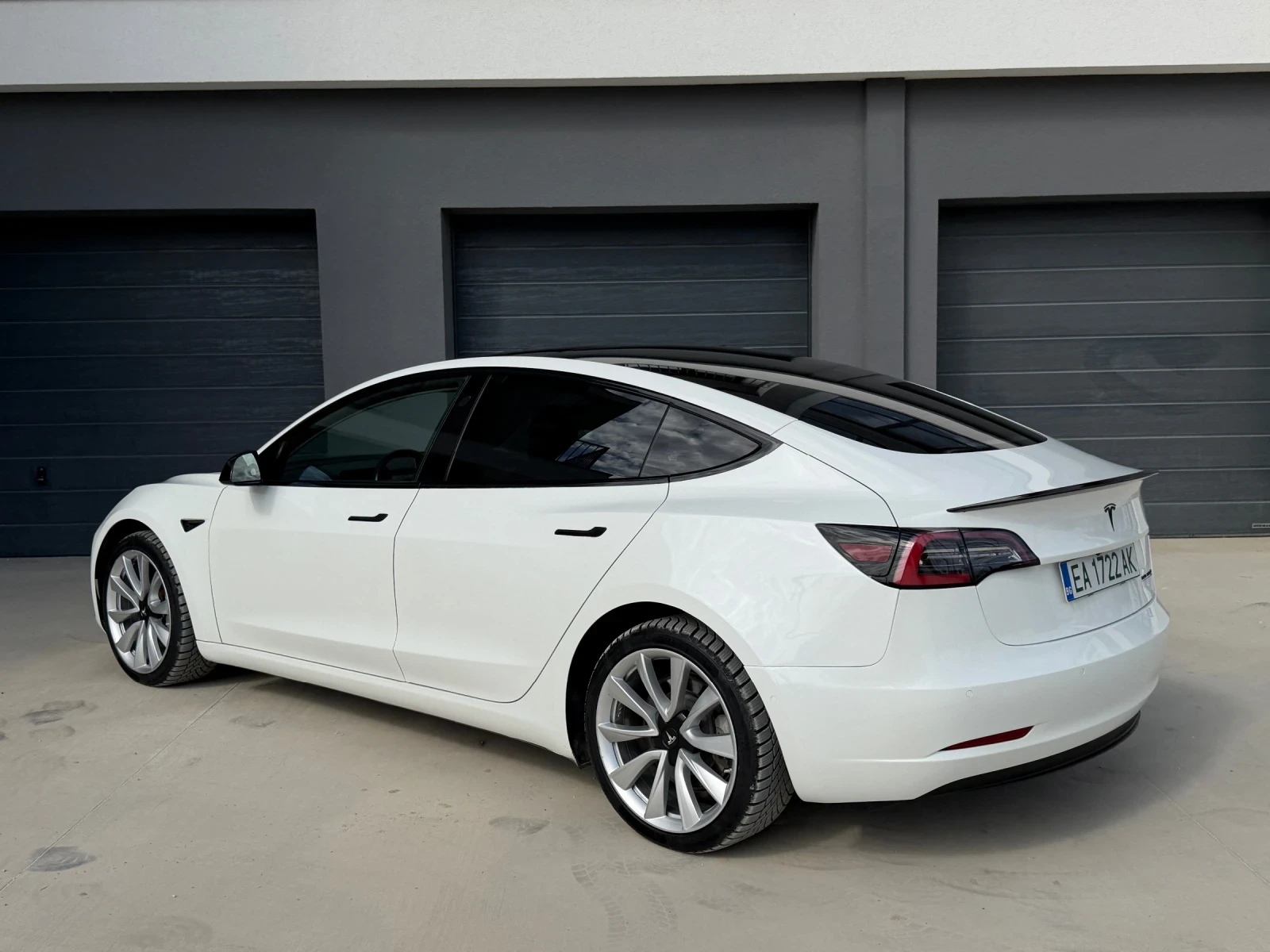 Tesla Model 3 Dual Motor/ Long Range, снимка 5 - Автомобили и джипове - 56183341