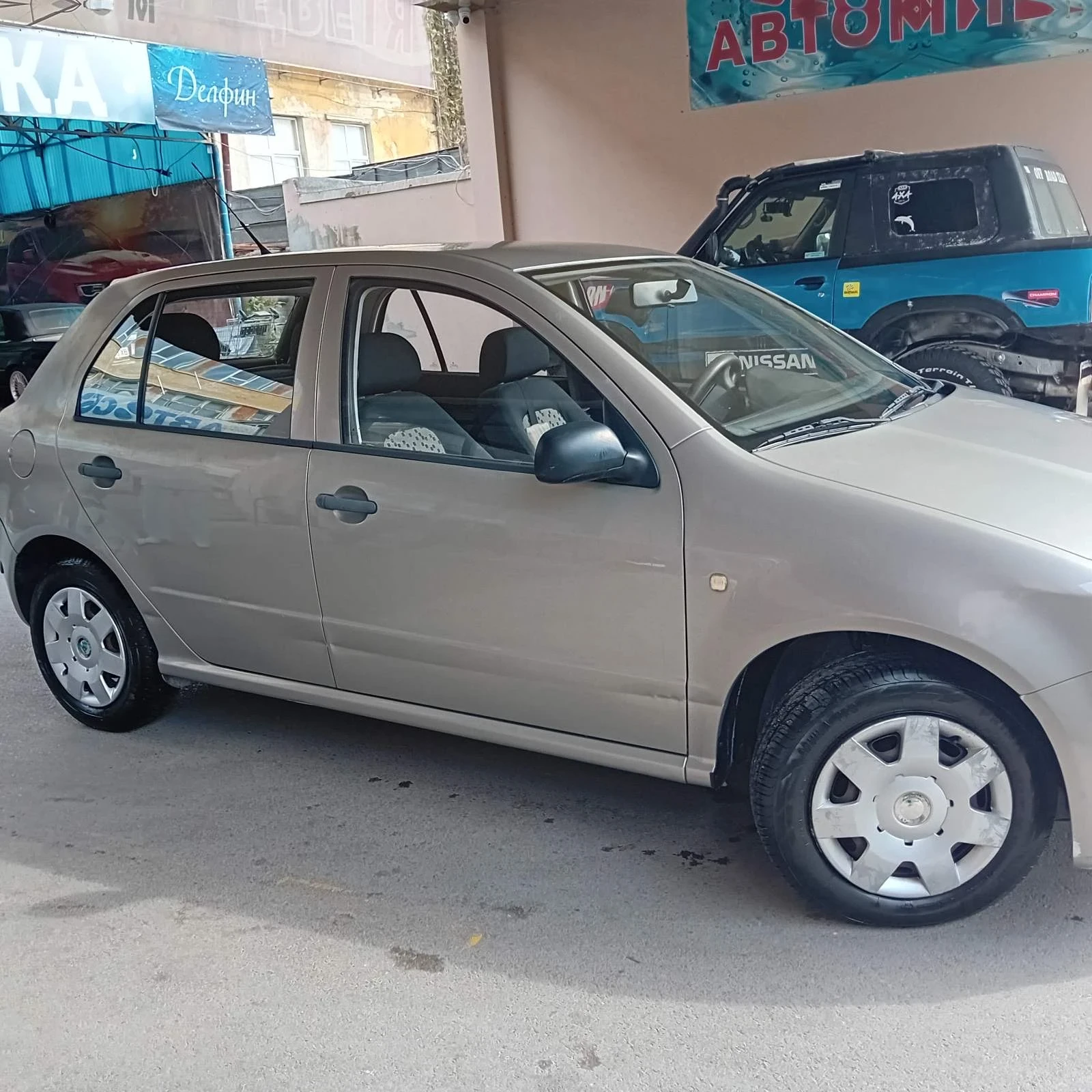 Skoda Fabia 1.2 12 V, снимка 4 - Автомобили и джипове - 56378326