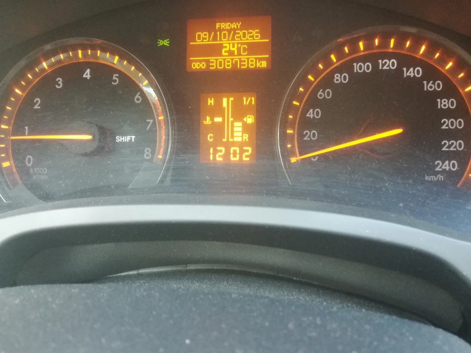 Toyota Avensis 2.0 Luxury | Mobile.bg � ����������� 10