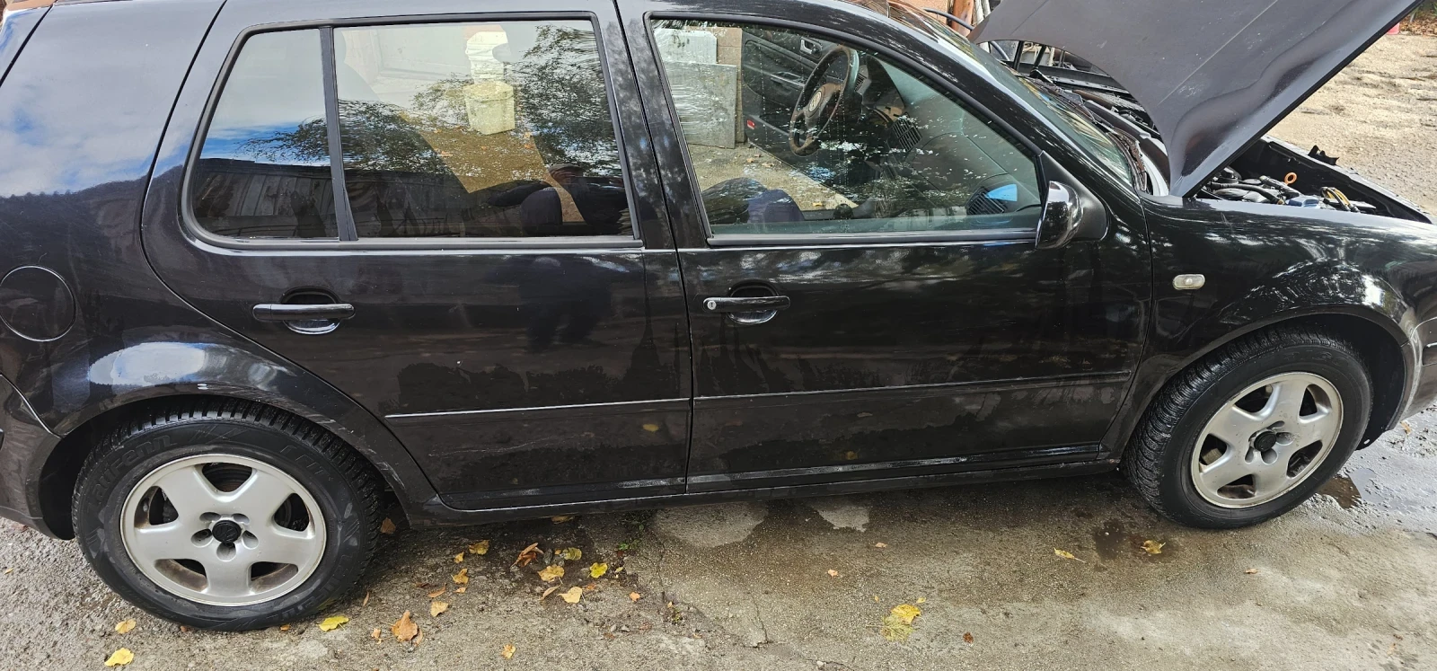 VW Golf, снимка 2 - Автомобили и джипове - 56609620