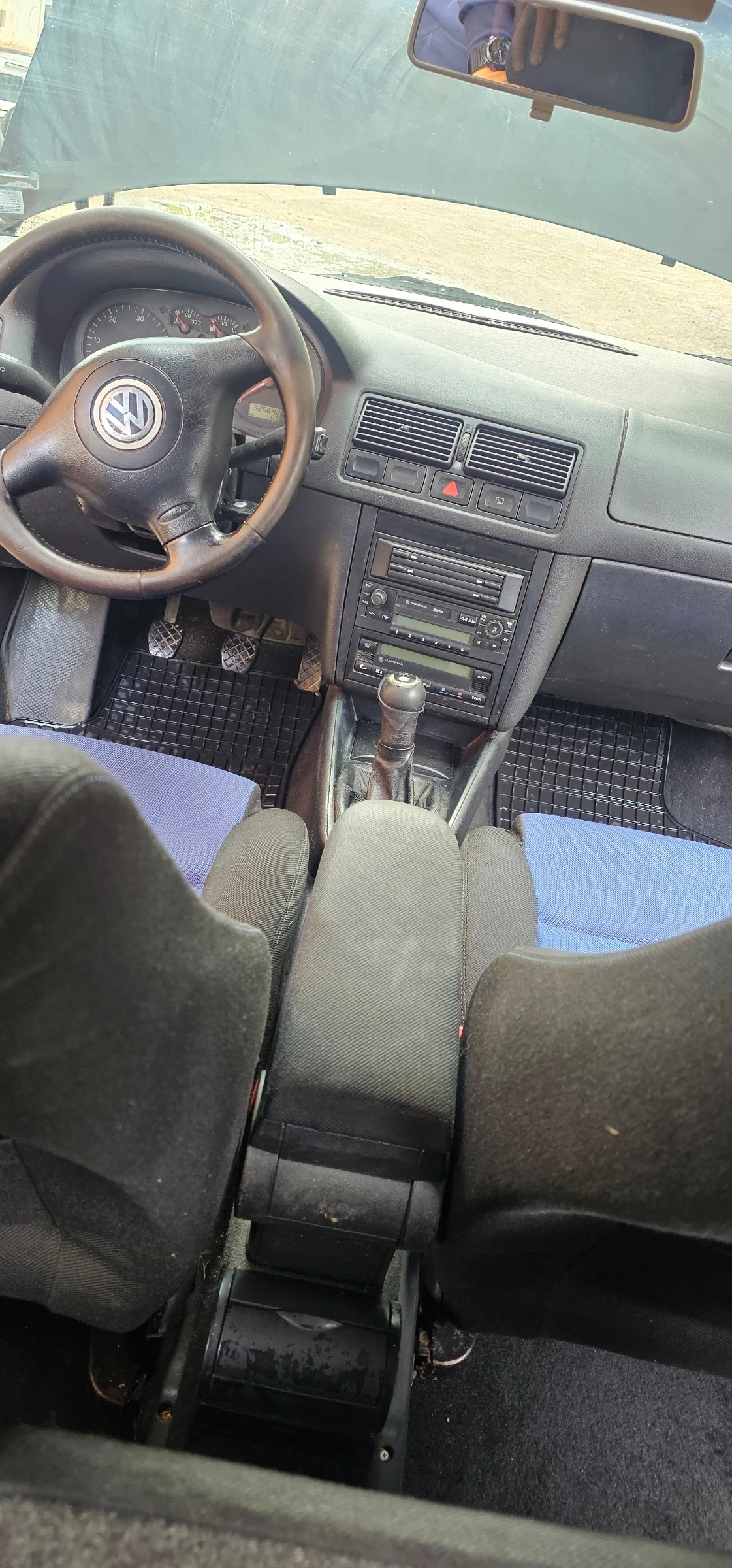 VW Golf, снимка 9 - Автомобили и джипове - 56609620