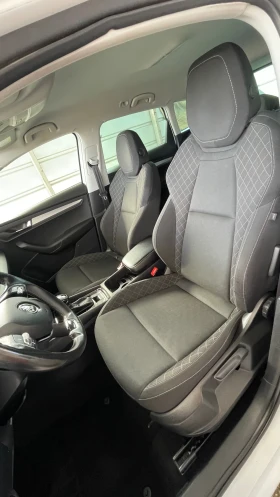 Skoda Karoq AMB 1.5tsi/150к.с, снимка 9