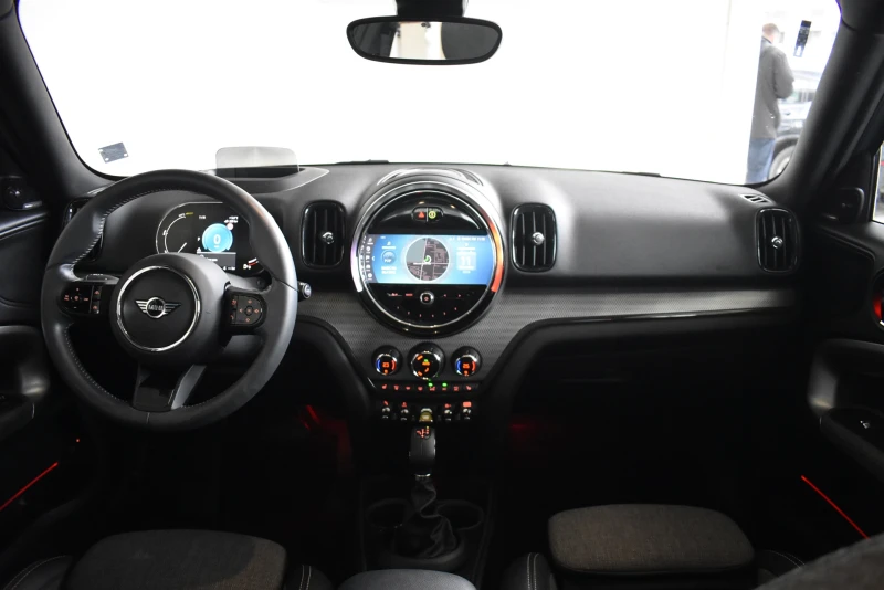 Mini Countryman Cooper SE ALL4, снимка 7 - Автомобили и джипове - 48305713