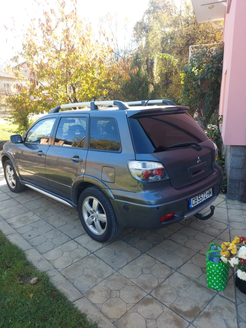 Mitsubishi Outlander, снимка 3 - Автомобили и джипове - 49164711