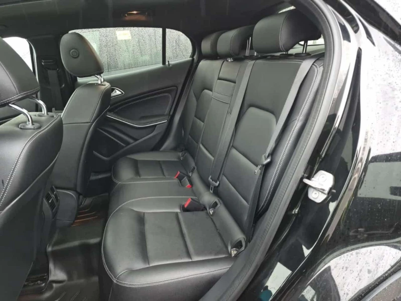 Mercedes-Benz GLA 250 4matic * Без инциденти * CARFAX * , снимка 8 - Автомобили и джипове - 53599367