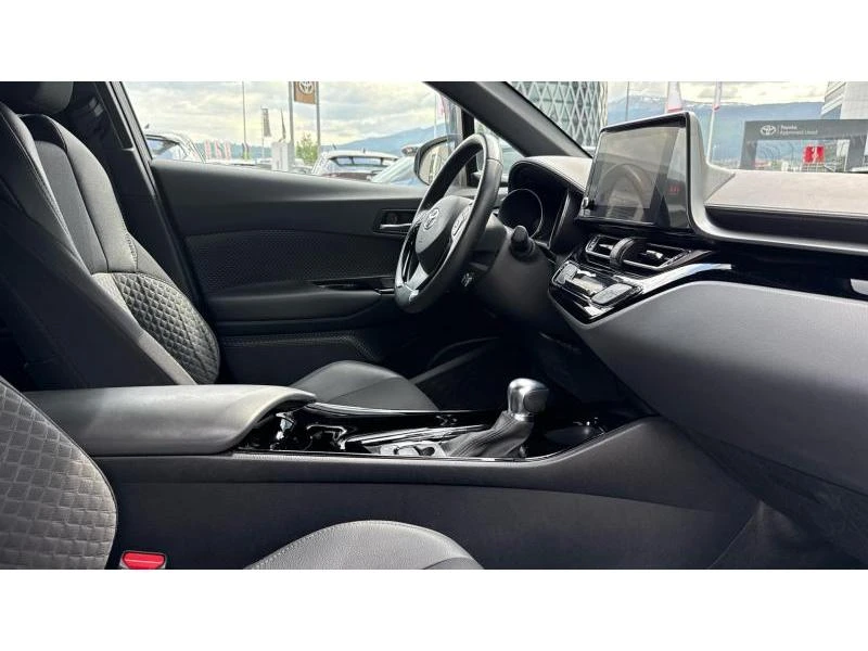 Toyota C-HR 2.0 HSD Trend - изображение 6