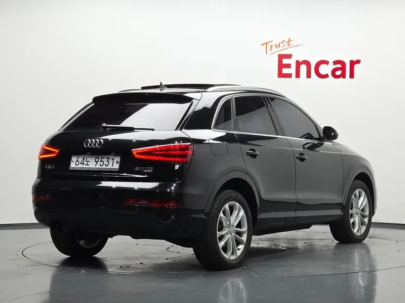 Audi Q3 2.0 TDI Quattro - САМО 30% АВАНС, снимка 4 - Автомобили и джипове - 56066418