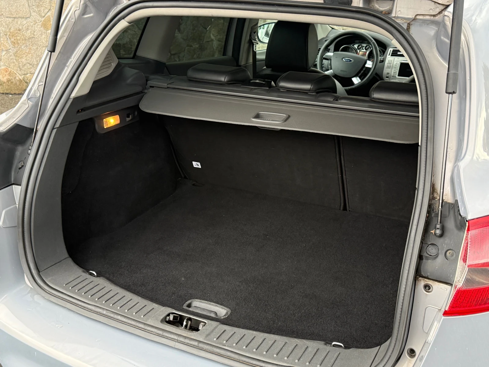 Ford Kuga  - изображение 8