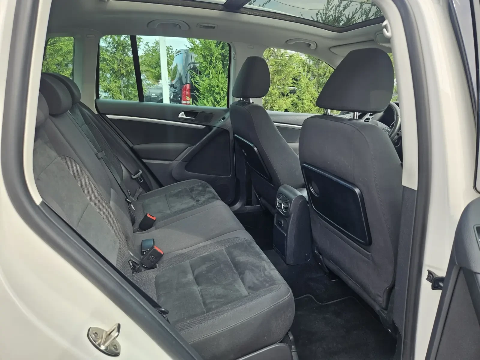 VW Tiguan 2.0TDI-140= = 44= LED= = KEYLESS | Mobile.bg   14