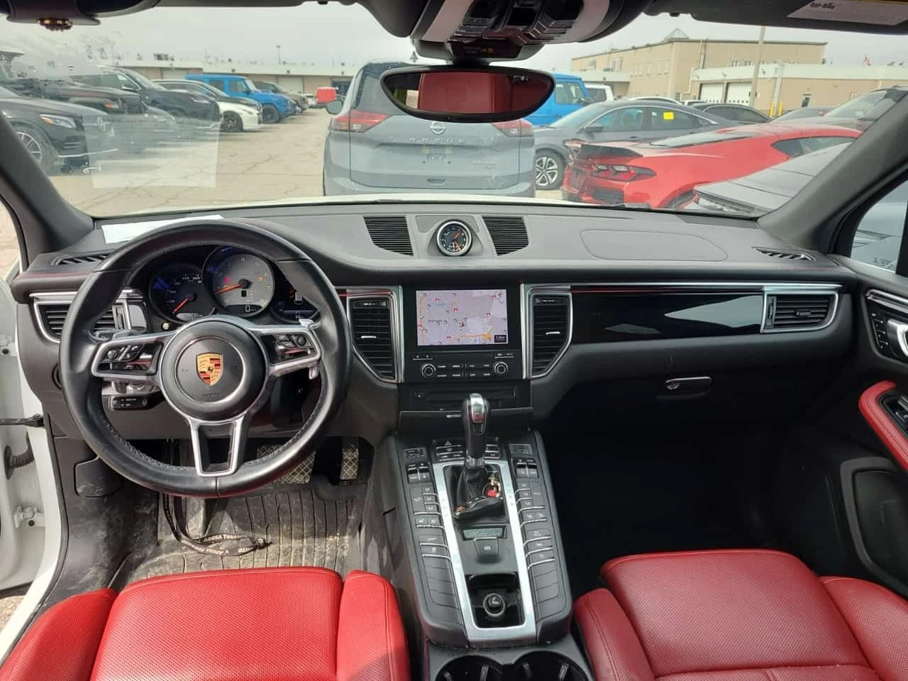 Porsche Macan S| ОБДУХВАНЕ| ПАНОРАМА| CARFAX| , снимка 9 - Автомобили и джипове - 54070505