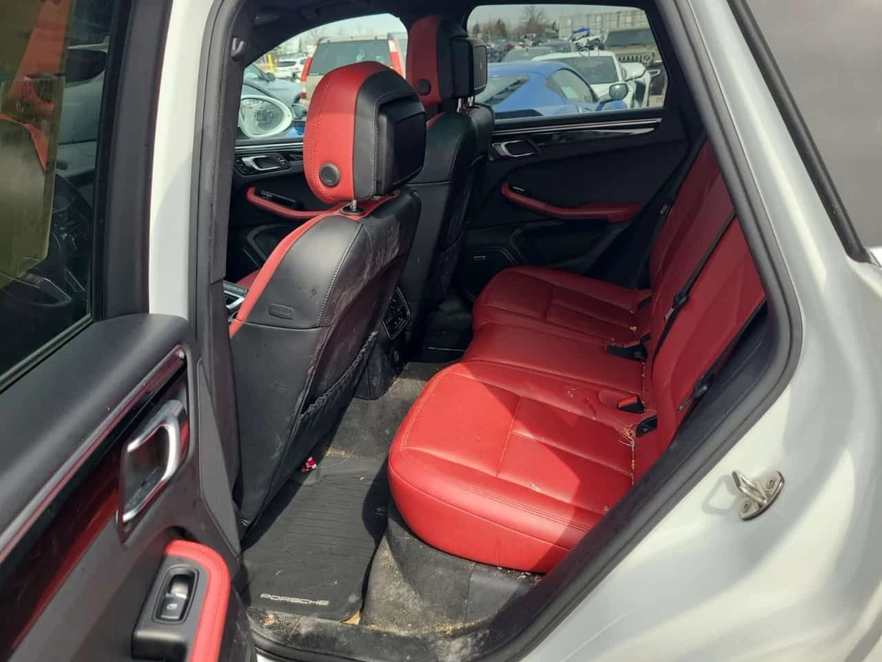 Porsche Macan S| ОБДУХВАНЕ| ПАНОРАМА| CARFAX| , снимка 11 - Автомобили и джипове - 54070505