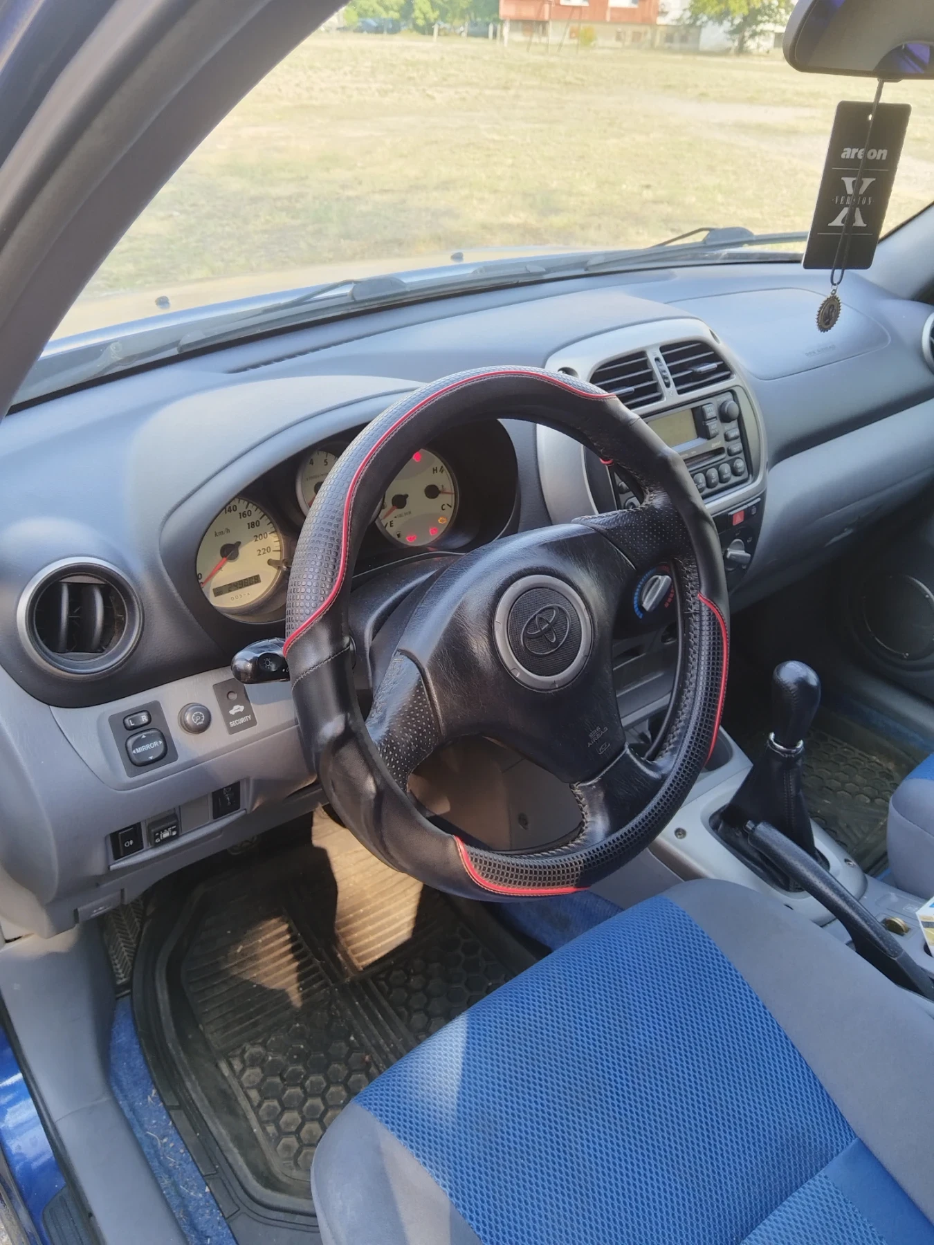Toyota Rav4, снимка 6 - Автомобили и джипове - 55407837
