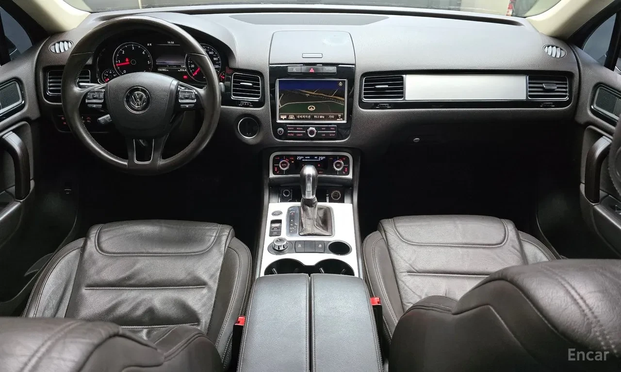 VW Touareg 4MOTION, снимка 5 - Автомобили и джипове - 55927635