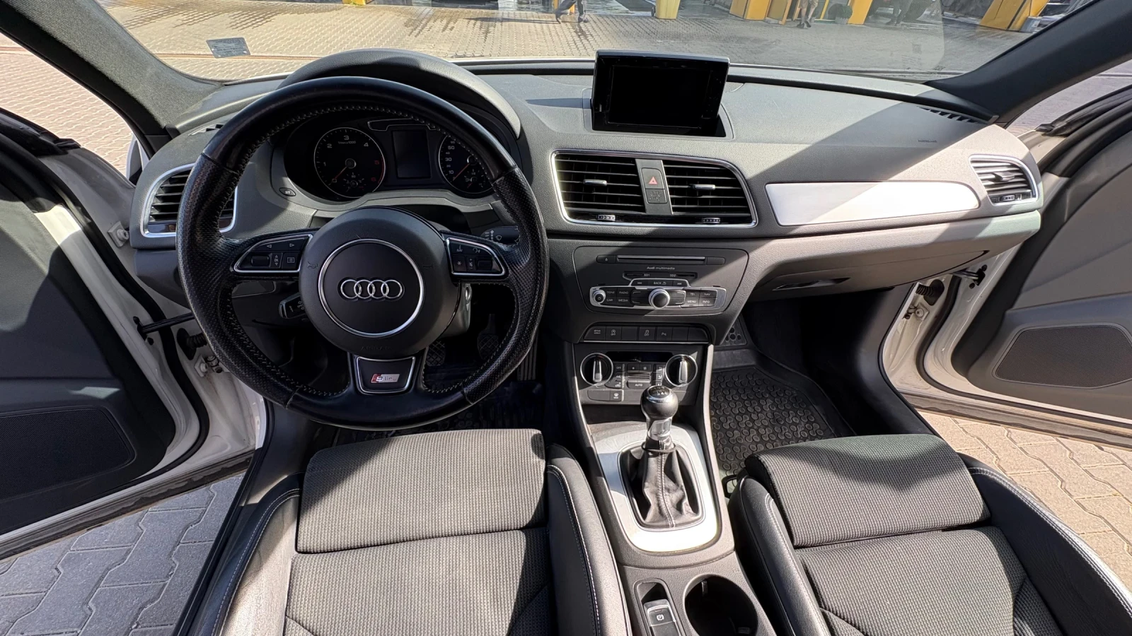 Audi Q3, снимка 2 - Автомобили и джипове - 56377816