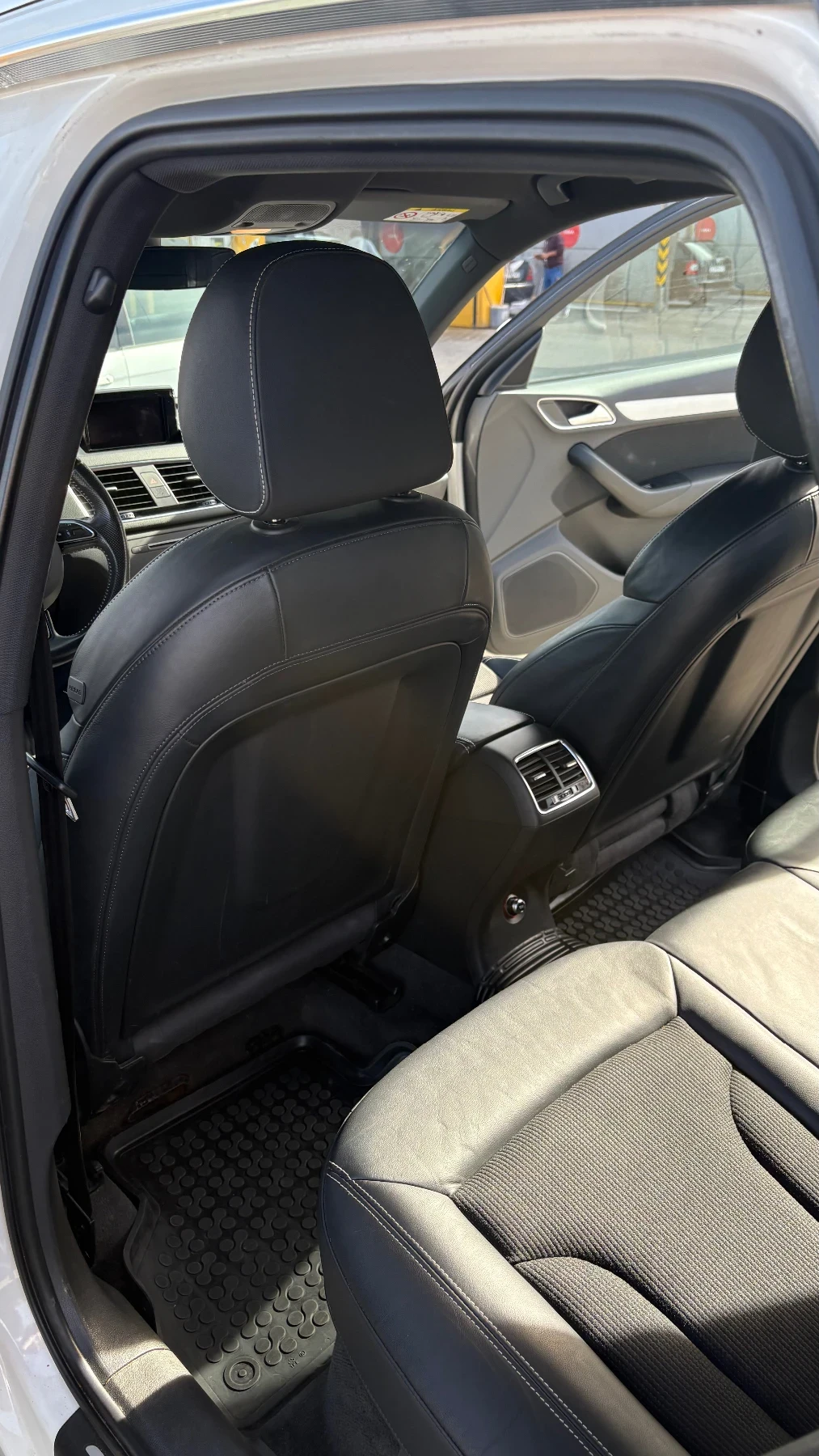 Audi Q3, снимка 5 - Автомобили и джипове - 56377816