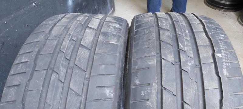 Гуми Летни 235/40R19, снимка 4 - Гуми и джанти - 32905876