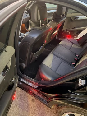 Mercedes-Benz C 220, снимка 10