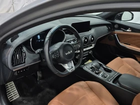 Kia Stinger *  *    * CARFAX *  | Mobile.bg    10