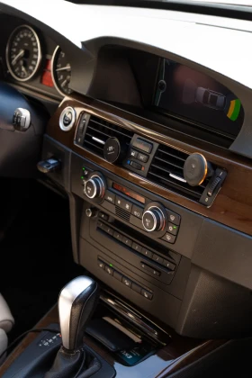 BMW 325 LCI - 6000 € / 11734.98 лв. - 26500144 9