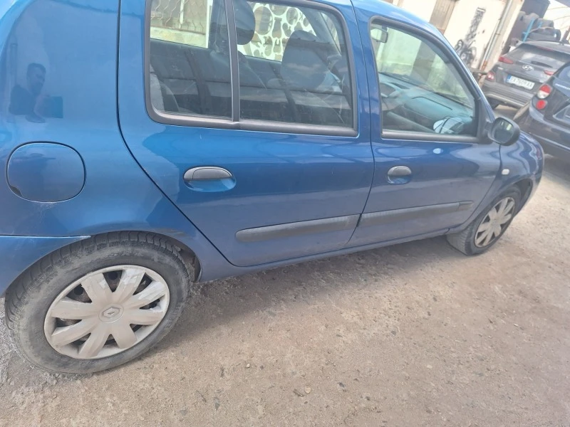 Renault Clio, снимка 3 - Автомобили и джипове - 47243051