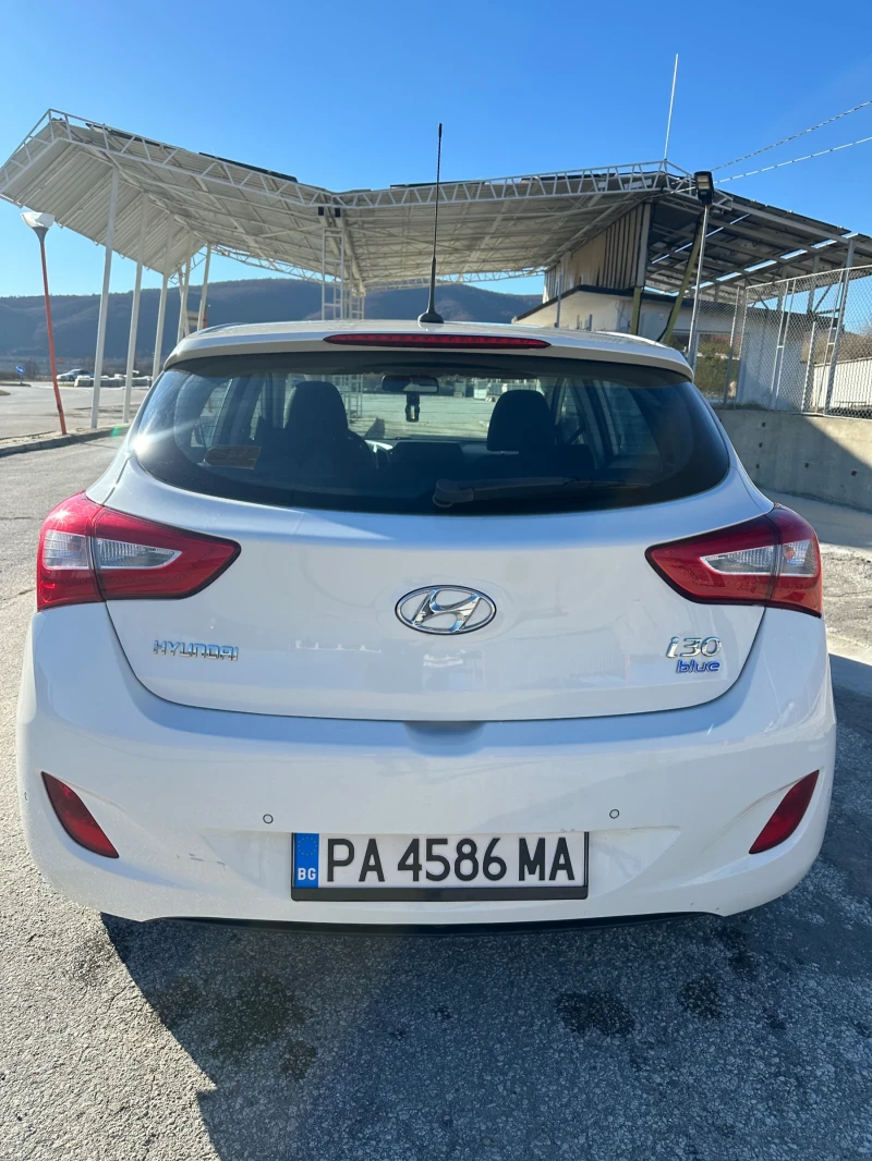 Hyundai I30 1.6 CRDi 16 V Blue , снимка 15 - Автомобили и джипове - 48389695