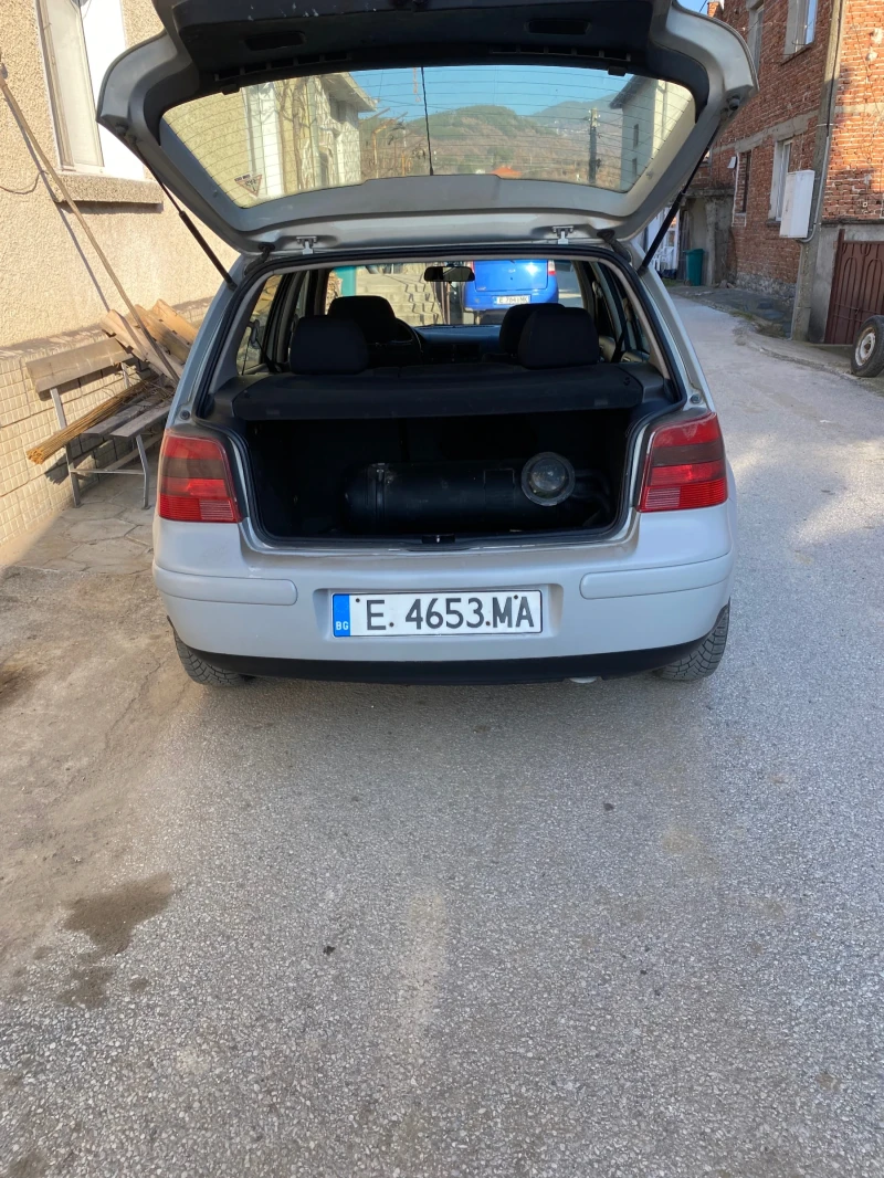 VW Golf 4, снимка 10 - Автомобили и джипове - 48491241